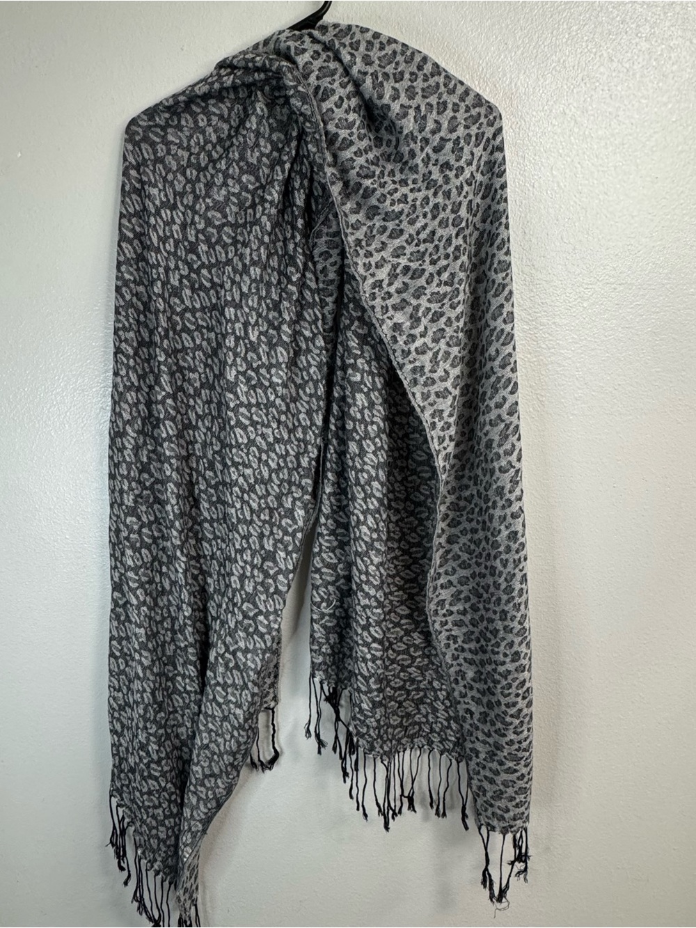 Gray Leopard Print Fringe Scarf